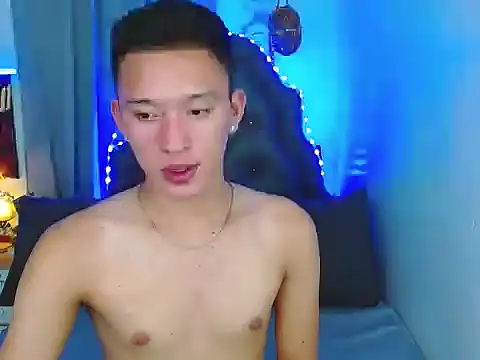 iconicmateo online show from January 16, 3:27 pm