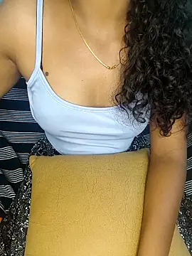 Snapshot of Tamilpallavi chatting on September 18, 5:53 am Tamilpallavi online show from September 18, 5:53 am