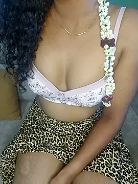 Tamilpallavi online show from December 17, 7:47 am