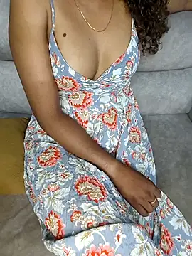 Tamilpallavi online show from April 4, 2:10 am