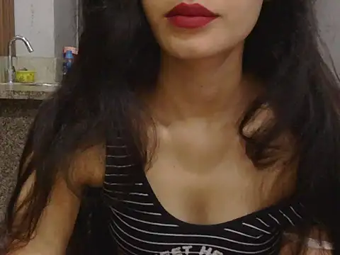 Snapshot of Tanvi_Angel chatting on May 21, 6:15 pm Tanvi Angel online show from May 21, 6:15 pm