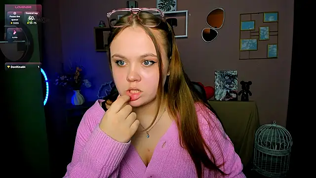 keri ti online show from April 10, 7:29 pm