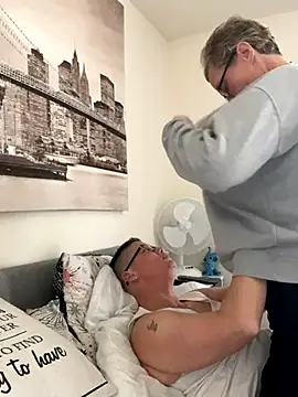 Curvy-Jinx online show from November 16, 2:44 pm