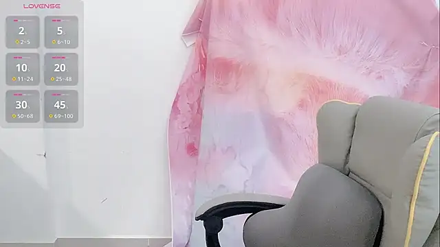 Snapshot of Crush-7ii chatting on September 20, 2:23 am Crush-7ii online show from September 20, 2:23 am