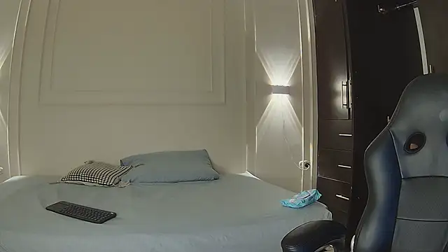 rachell owen online show from December 19, 4:30 am