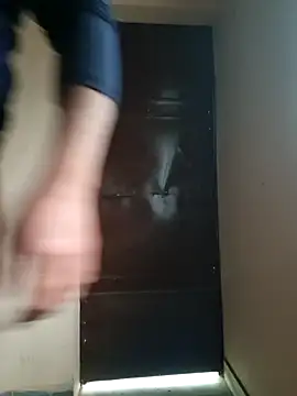 MaxB057 online show from December 19, 9:27 am