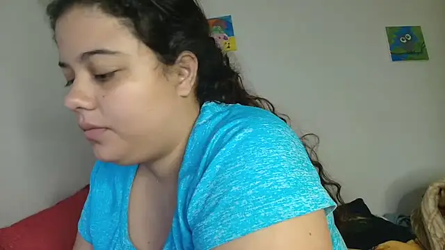 Snapshot of luisahot_9727 chatting on March 1, 11:12 am luisahot 9727 online show from March 1, 11:12 am