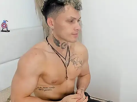 Snapshot of Kieran_kian chatting on February 6, 3:55 am Kieran kian online show from February 6, 3:55 am