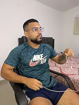 vincentjaxon online show from November 11, 10:04 am