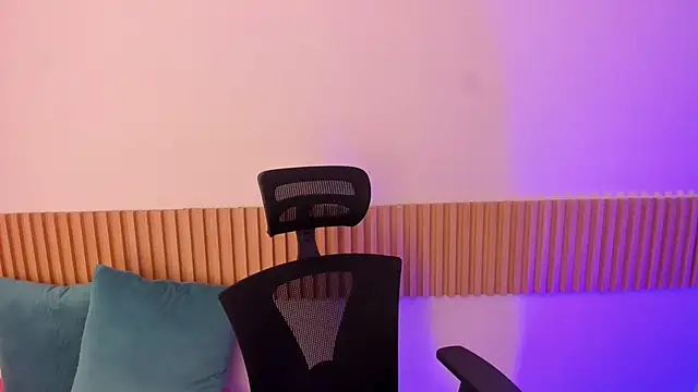 OliviaSweett online show from October 29, 6:53 pm