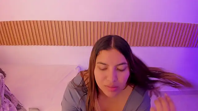 OliviaSweett online show from November 21, 6:50 pm