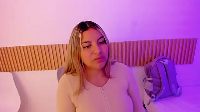 OliviaSweett online show from April 8, 7:36 pm