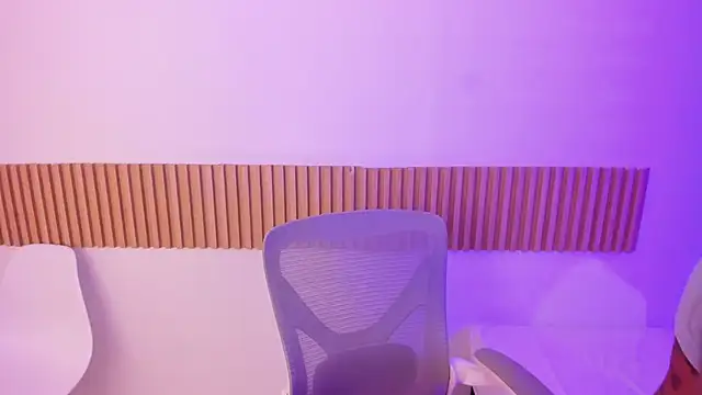 OliviaSweett online show from April 16, 7:03 pm