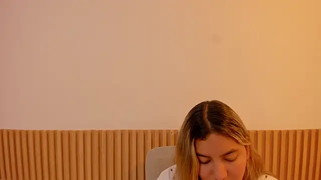 OliviaSweett online show from May 27, 7:11 pm