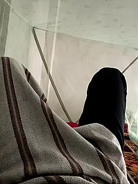 Snapshot of monubigcoock chatting on October 13, 3:39 am monubigcoock online show from October 13, 3:39 am