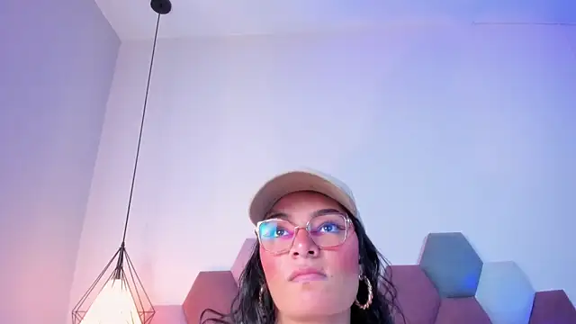 LunaAspen  online show from February 20, 6:19 pm