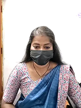 Snapshot of tamil_Sigappu_Roja chatting on May 2, 12:48 am tamil Sigappu Roja online show from May 2, 12:48 am