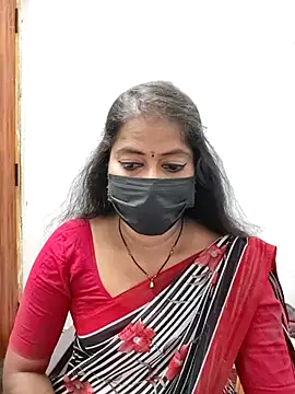 Snapshot of tamil_Sigappu_Roja chatting on May 7, 12:49 am tamil Sigappu Roja online show from May 7, 12:49 am