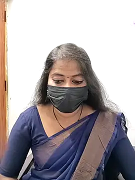 Snapshot of tamil_Sigappu_Roja chatting on May 8, 12:49 am tamil Sigappu Roja online show from May 8, 12:49 am