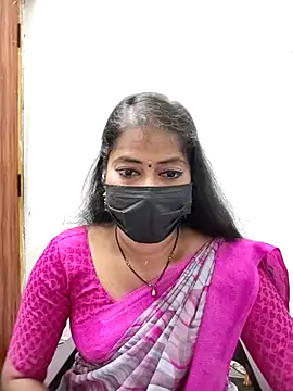 Snapshot of tamil_Sigappu_Roja chatting on May 9, 12:38 am tamil Sigappu Roja online show from May 9, 12:38 am