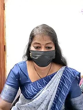 Snapshot of tamil_Sigappu_Roja chatting on May 15, 11:45 pm tamil Sigappu Roja online show from May 15, 11:45 pm