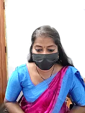 Snapshot of tamil_Sigappu_Roja chatting on May 20, 2:18 am tamil Sigappu Roja online show from May 20, 2:18 am