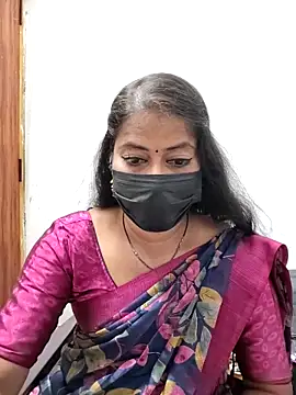 Snapshot of tamil_Sigappu_Roja chatting on May 26, 12:39 am tamil Sigappu Roja online show from May 26, 12:39 am