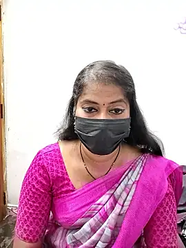 Snapshot of tamil_Sigappu_Roja chatting on May 27, 1:57 am tamil Sigappu Roja online show from May 27, 1:57 am