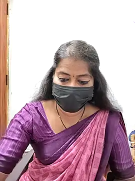 Snapshot of tamil_Sigappu_Roja chatting on May 30, 12:41 am tamil Sigappu Roja online show from May 30, 12:41 am