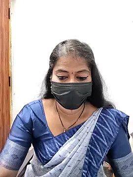 Snapshot of tamil_Sigappu_Roja chatting on June 2, 12:34 am tamil Sigappu Roja online show from June 2, 12:34 am