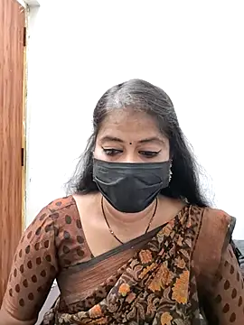 Snapshot of tamil_Sigappu_Roja chatting on June 11, 12:32 am tamil Sigappu Roja online show from June 11, 12:32 am