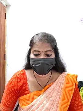 Snapshot of tamil_Sigappu_Roja chatting on June 15, 8:38 am tamil Sigappu Roja online show from June 15, 8:38 am