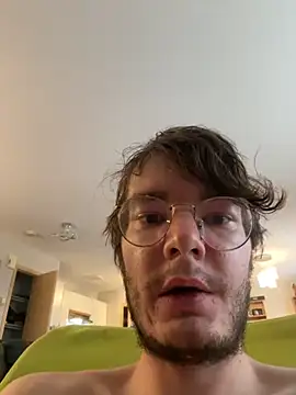 Hungboxer69 online show from December 1, 10:26 pm