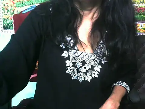 Snapshot of Lovely_bhabhi143 chatting on April 17, 6:16 am Lovely bhabhi143 online show from April 17, 6:16 am