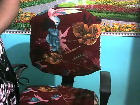 Snapshot of Lovely_bhabhi143 chatting on April 25, 6:05 am Lovely bhabhi143 online show from April 25, 6:05 am