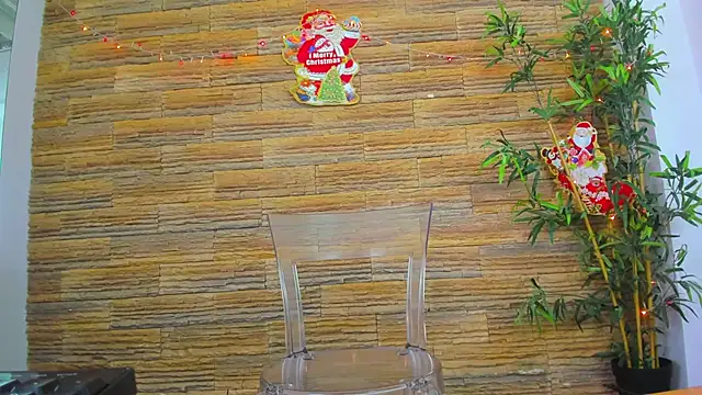 Cupcake Izzy online show from December 20, 5:36 am