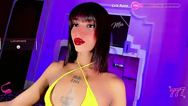 Snapshot of LADY-HOT-SEXY- chatting on June 2, 11:51 pm LADY-HOT-SEXY- online show from June 2, 11:51 pm