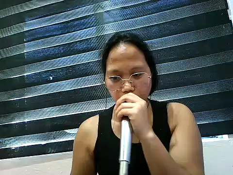 SpankyMyAss69 online show from April 5, 6:21 am