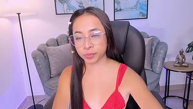 July Adams online show from December 1, 5:12 am