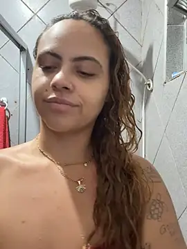 Chloe Leaozinho online show from April 16, 10:01 pm