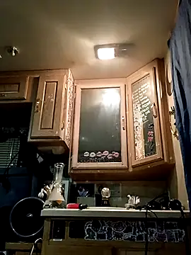 Snapshot of Britania666 chatting on September 15, 7:19 am Britania666 online show from September 15, 7:19 am