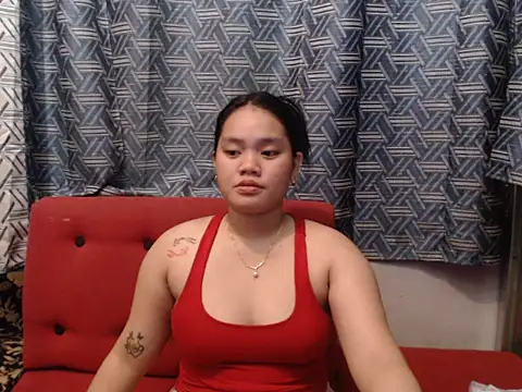 prettykrysgirl online show from July 9, 7:56 am