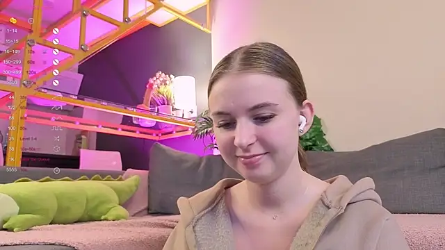 FlexiPixie online show from October 14, 8:15 am