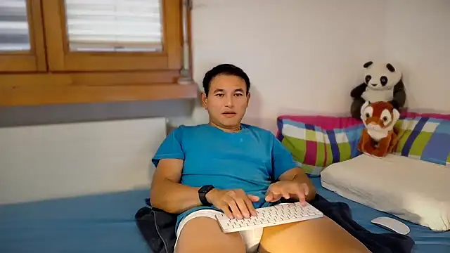 AsianBoy WhiteDaddy online show from June 2, 2:08 pm