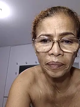 Snapshot of Merybeks chatting on February 3, 10:42 am Merybeks online show from February 3, 10:42 am