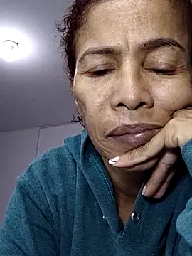 Snapshot of Merybeks chatting on February 17, 10:34 am Merybeks online show from February 17, 10:34 am