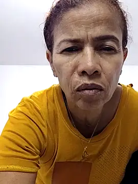 Snapshot of Merybeks chatting on February 27, 10:37 am Merybeks online show from February 27, 10:37 am