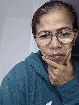 Snapshot of Merybeks chatting on March 6, 10:45 am Merybeks online show from March 6, 10:45 am