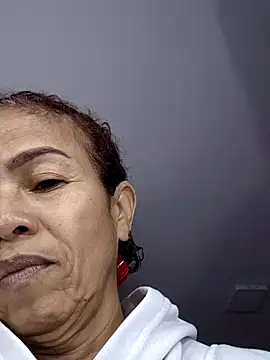 Snapshot of Merybeks chatting on March 9, 10:41 am Merybeks online show from March 9, 10:41 am