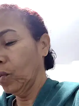 Snapshot of Merybeks chatting on March 31, 10:26 am Merybeks online show from March 31, 10:26 am